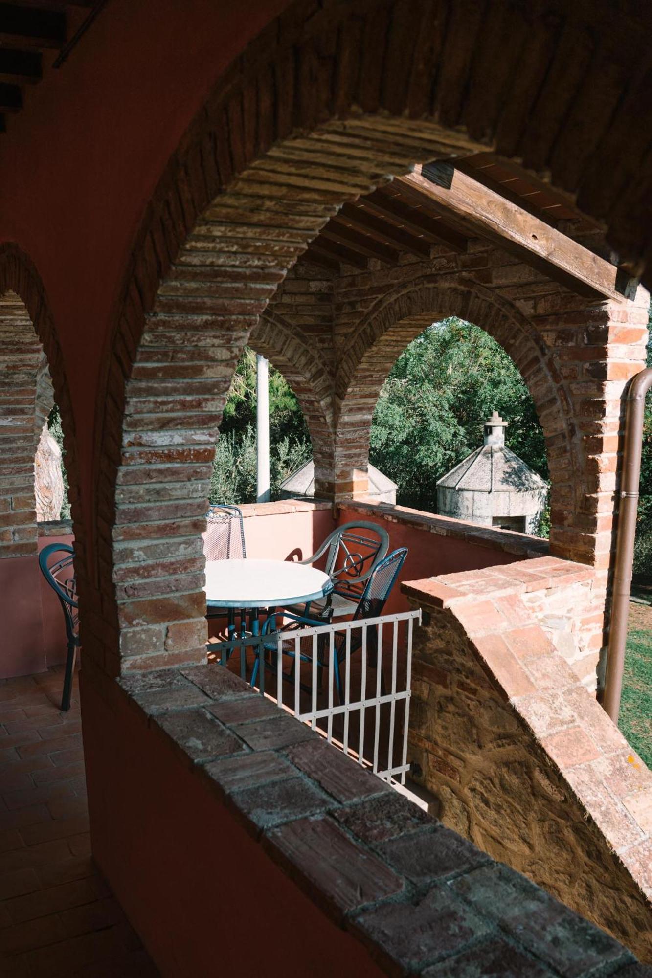 Il Querciolo - Azienda Biologica, Agriturismo E Cantina Marciano della Chiana Kültér fotó